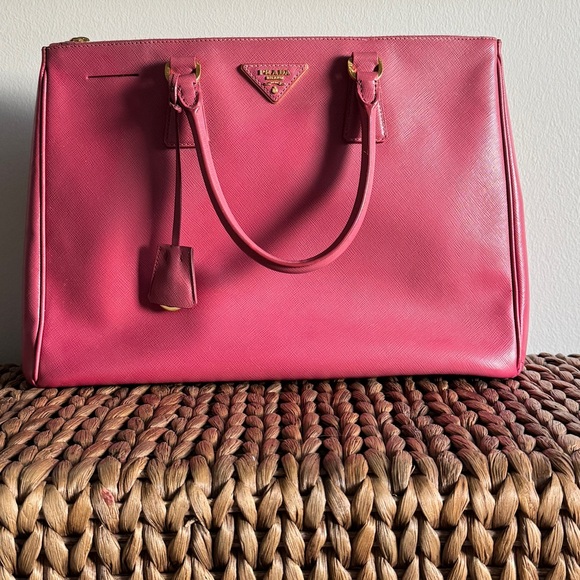 Prada Galleria Saffiano Tote, Peonia - Picture 17 of 17